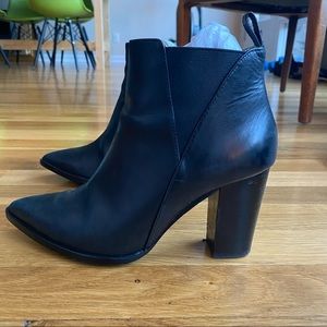 & OTHER STORIES black leather ankle boot
